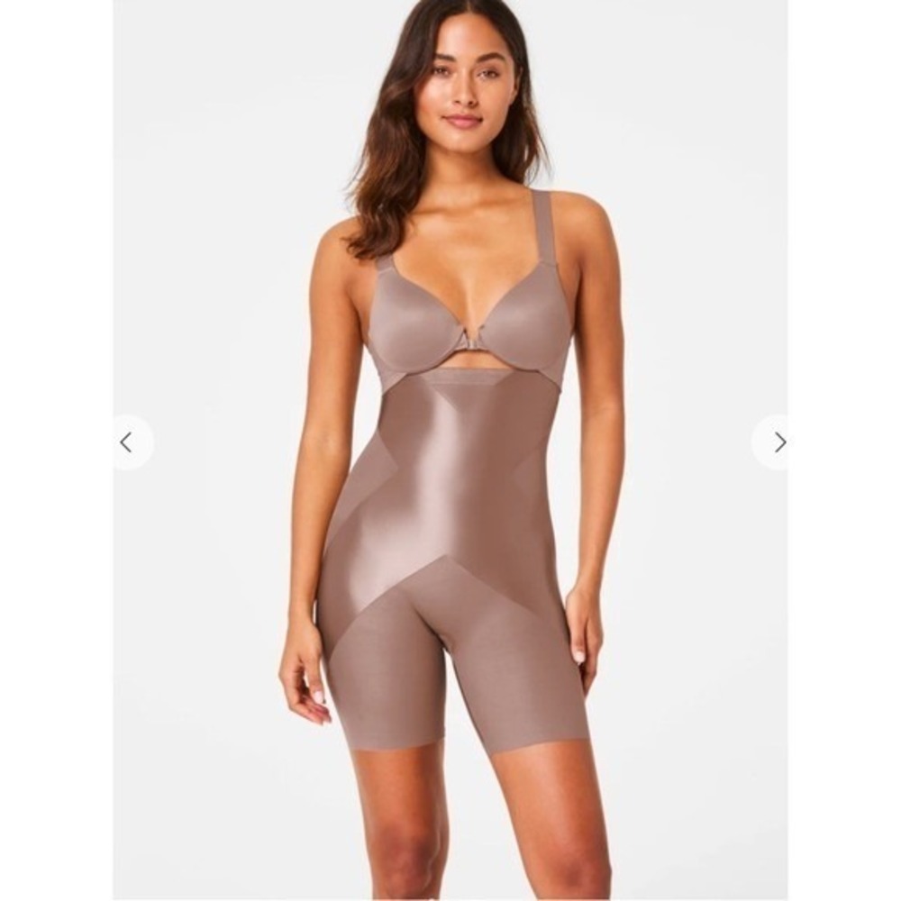 SPANX High-Waisted Mid-Thigh Short‎ in Cafe au Lait Beige Tan XL NWT